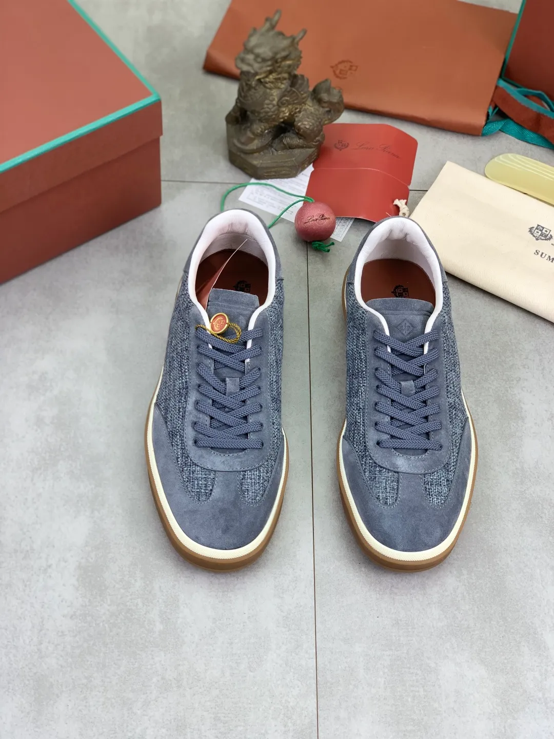 Men's Men's Shoes 💰P560 New Style 💰 The latest casual shoes Loro Piana 💯 Top grade 💯 Buy the original copy 💯 Founded the existing Loro Piana company on April 24, 1924. It is now the sixth generation of family business, providing the best quality products to customers who are discerning about taste and quality. Imported original fly woven fabrics with cowhide fabrics, plain calfskin lining, hand-stitched threads with cowhide feet, original packaging, high-end outsole, size: 38-45 (custom-made for 46), 7️⃣ colors available